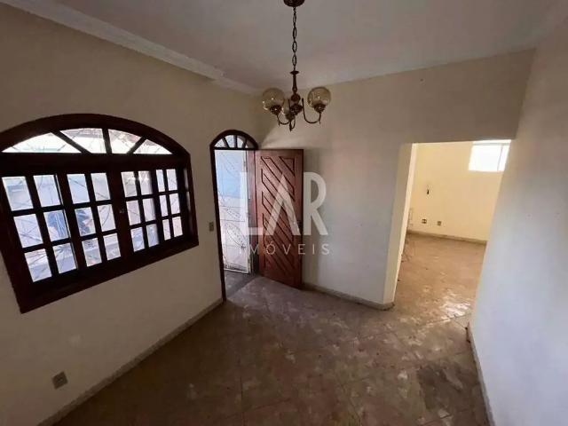 Casa / Sobrado para Venda em Belo Horizonte/MG Itapoã 3 Quartos