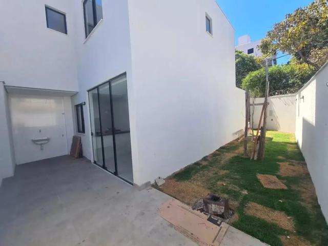 Casa / Sobrado para Venda em Belo Horizonte/MG Itapoã 3 Quartos
