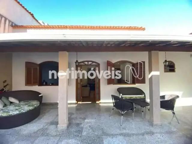Casa / Sobrado para Venda em Belo Horizonte/MG Itapoã 4 Quartos
