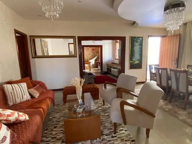 Casa / Sobrado para Venda em Belo Horizonte/MG Itapoã 4 Quartos