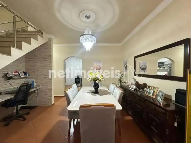 Casa / Sobrado para Venda em Belo Horizonte/MG Itapoã 4 Quartos