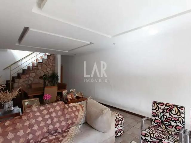 Casa / Sobrado para Venda em Belo Horizonte/MG Itapoã 4 Quartos
