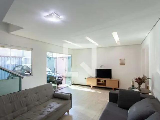 Casa / Sobrado para Venda em Belo Horizonte/MG Jaqueline 4 Quartos
