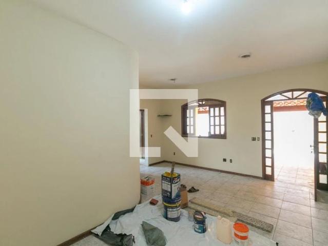 Casa / Sobrado para Venda em Belo Horizonte/MG Jaqueline 3 Quartos