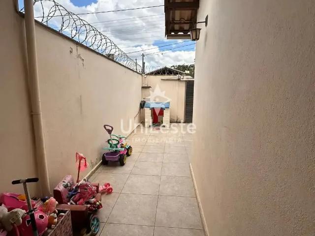 Casa / Sobrado para Venda em Belo Horizonte/MG Jardim Vitória 2 Quartos