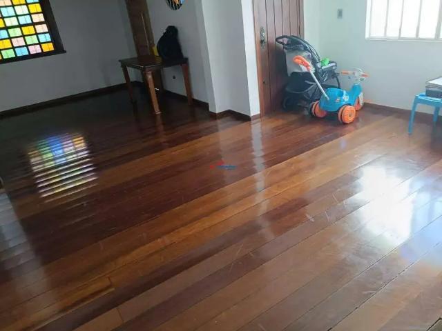 Casa / Sobrado para Venda em Belo Horizonte/MG Jardim Montanhês 4 Quartos