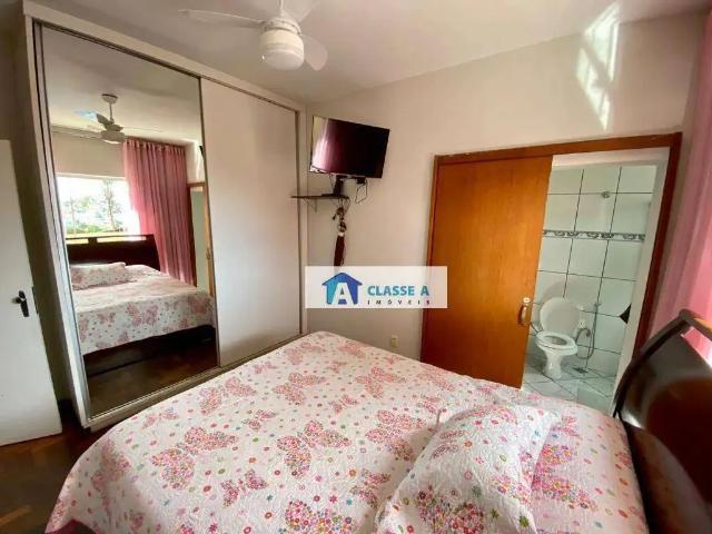 Casa / Sobrado para Venda em Belo Horizonte/MG João Pinheiro 3 Quartos