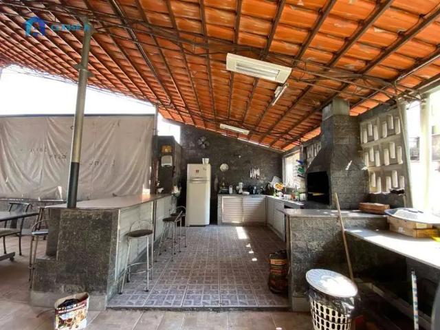 Casa / Sobrado para Venda em Belo Horizonte/MG João Pinheiro 4 Quartos