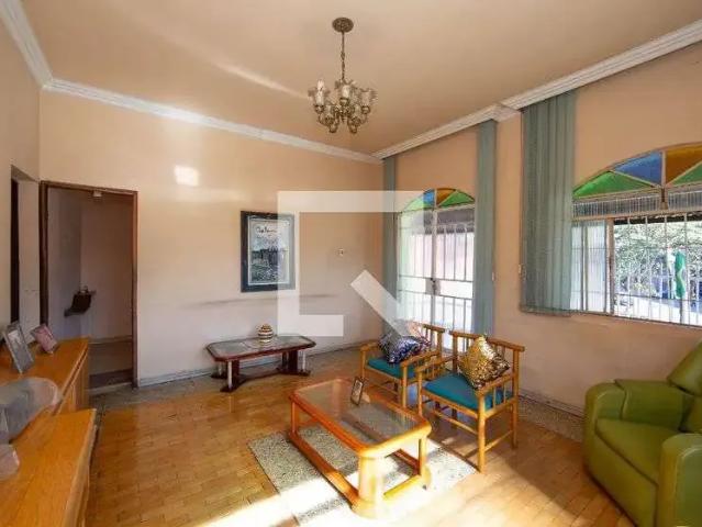 Casa / Sobrado para Venda em Belo Horizonte/MG João Pinheiro 4 Quartos