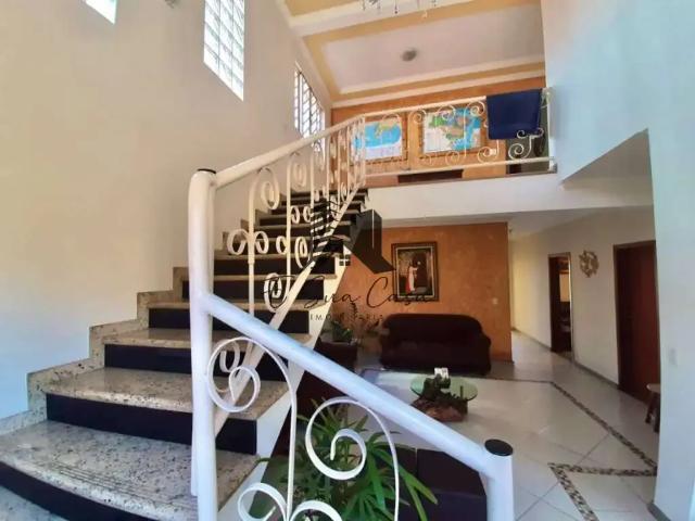 Casa / Sobrado para Venda em Belo Horizonte/MG João Pinheiro 5 Quartos