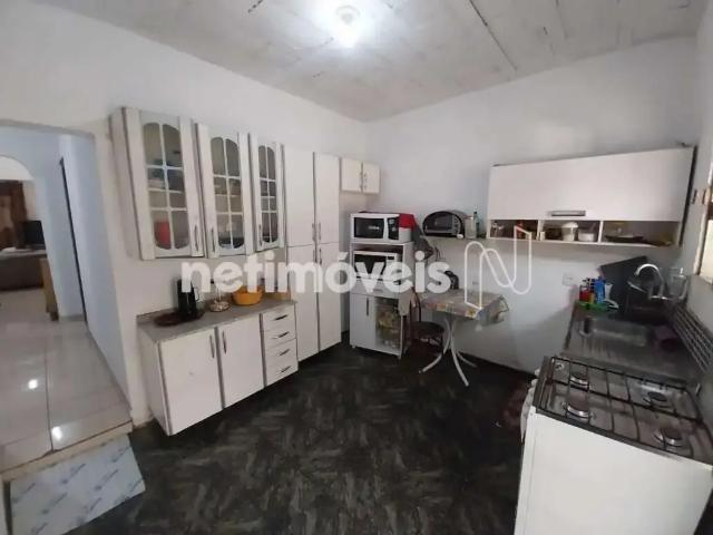 Casa / Sobrado para Venda em Belo Horizonte/MG Lagoa 3 Quartos