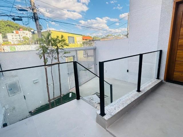 Casa / Sobrado para Venda em Belo Horizonte/MG Letícia 3 Quartos