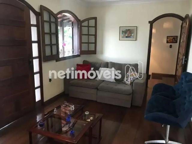 Casa / Sobrado para Venda em Belo Horizonte/MG Paquetá 3 Quartos