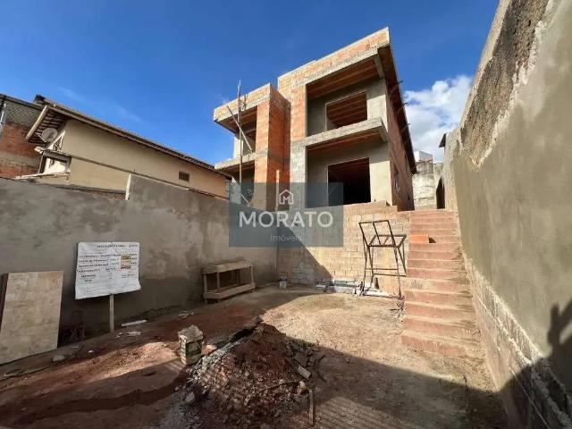 Casa / Sobrado para Venda em Belo Horizonte/MG Paquetá 3 Quartos