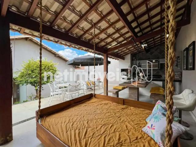 Casa / Sobrado para Venda em Belo Horizonte/MG Paquetá 4 Quartos
