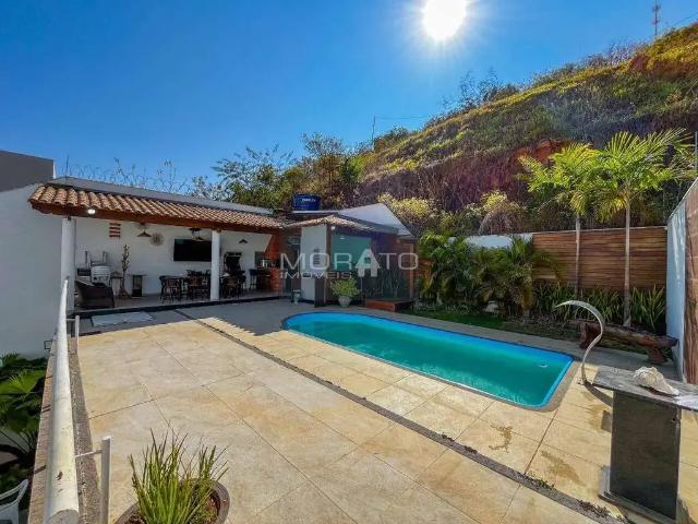 Casa / Sobrado para Venda em Belo Horizonte/MG Paquetá 4 Quartos