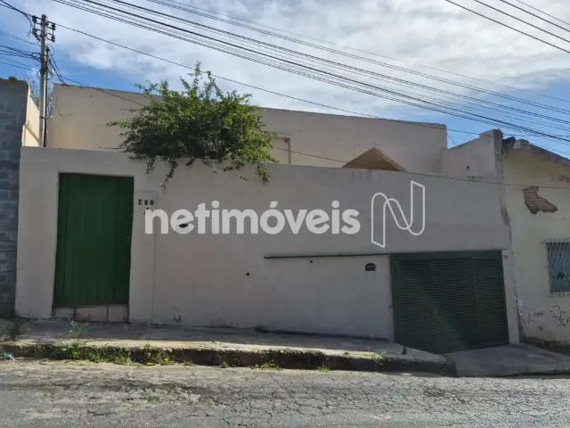 Casa / Sobrado para Venda em Belo Horizonte/MG Paraíso 5 Quartos