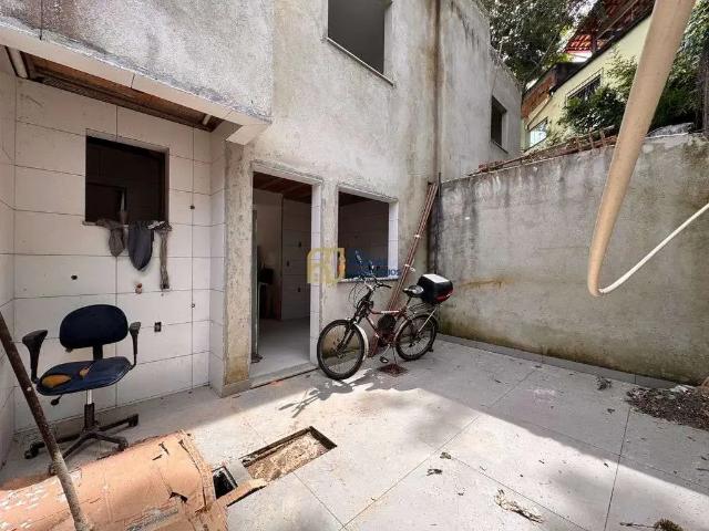 Casa / Sobrado para Venda em Belo Horizonte/MG Planalto 2 Quartos