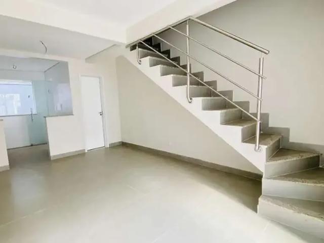 Casa / Sobrado para Venda em Belo Horizonte/MG Planalto 2 Quartos