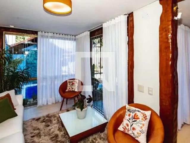 Casa / Sobrado para Venda em Belo Horizonte/MG Planalto 3 Quartos