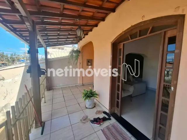 Casa / Sobrado para Venda em Belo Horizonte/MG Planalto 3 Quartos