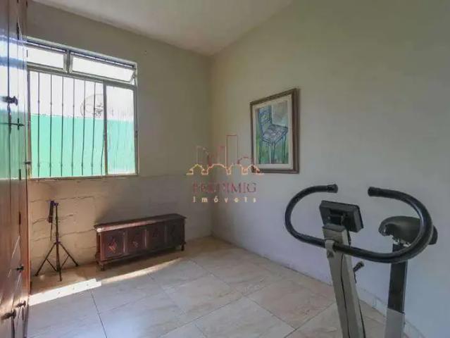 Casa / Sobrado para Venda em Belo Horizonte/MG Planalto 3 Quartos