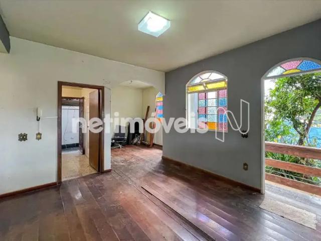 Casa / Sobrado para Venda em Belo Horizonte/MG Planalto 3 Quartos