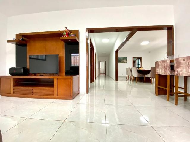 Casa / Sobrado para Venda em Belo Horizonte/MG Planalto 3 Quartos