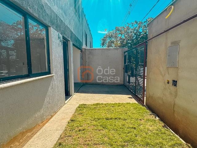 Casa / Sobrado para Venda em Belo Horizonte/MG Planalto 3 Quartos