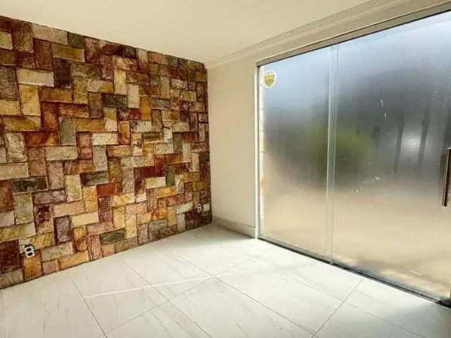 Casa / Sobrado para Venda em Belo Horizonte/MG Planalto 4 Quartos