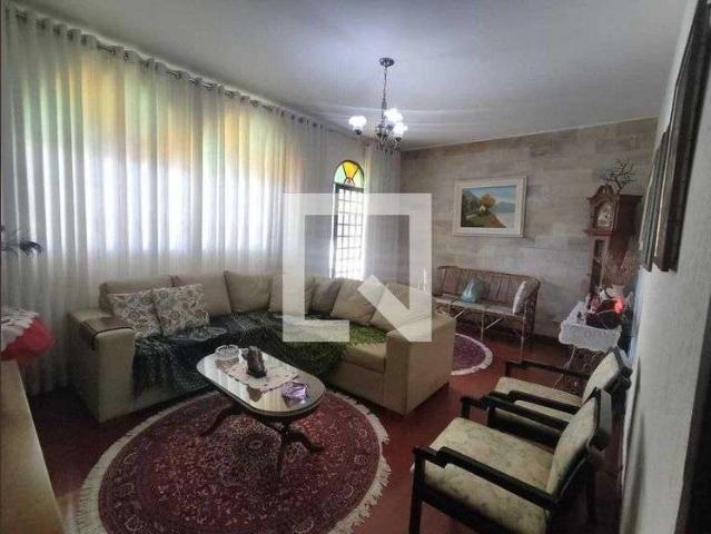 Casa / Sobrado para Venda em Belo Horizonte/MG Planalto 4 Quartos