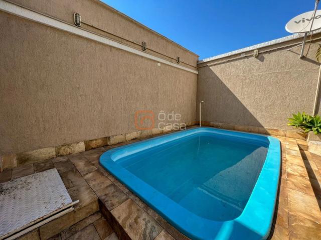 Casa / Sobrado para Venda em Belo Horizonte/MG Planalto 4 Quartos