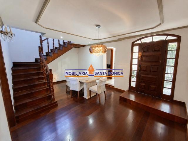 Casa / Sobrado para Venda em Belo Horizonte/MG Planalto 5 Quartos