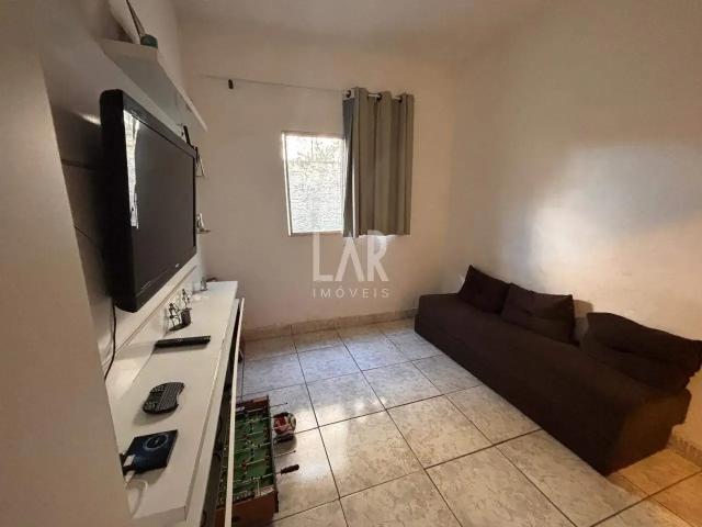 Casa / Sobrado para Venda em Belo Horizonte/MG Planalto 5 Quartos