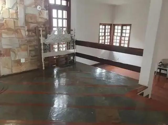 Casa / Sobrado para Venda em Belo Horizonte/MG Planalto 5 Quartos