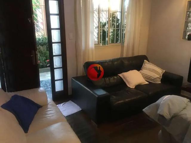 Casa / Sobrado para Venda em Belo Horizonte/MG Planalto 5 Quartos