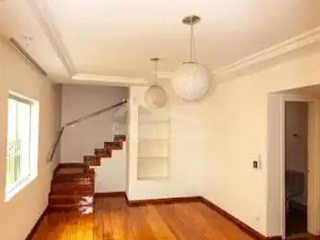Casa / Sobrado para Venda em Belo Horizonte/MG Planalto 5 Quartos