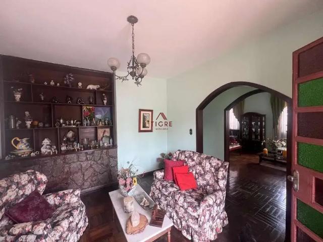 Casa / Sobrado para Venda em Belo Horizonte/MG Planalto 5 Quartos