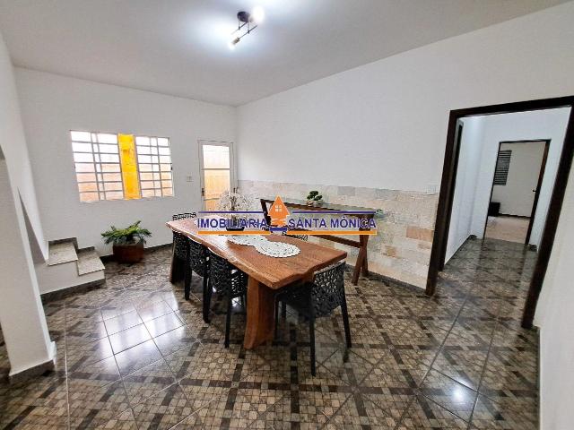 Casa / Sobrado para Venda em Belo Horizonte/MG Planalto 6 Quartos
