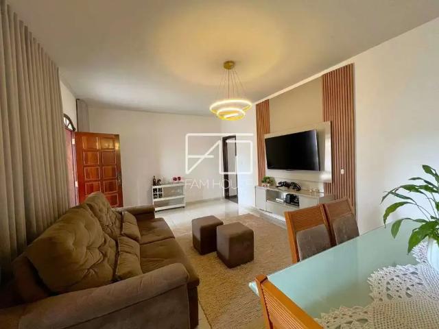Casa / Sobrado para Venda em Belo Horizonte/MG Planalto 6 Quartos