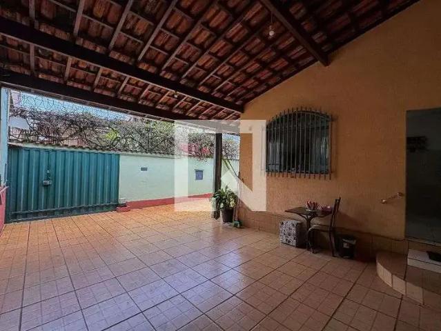 Casa / Sobrado para Venda em Belo Horizonte/MG Pompéia 3 Quartos