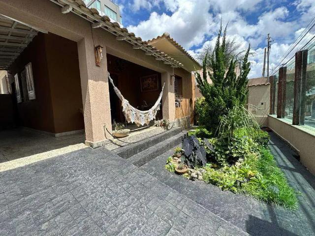 Casa / Sobrado para Venda em Belo Horizonte/MG Prado 4 Quartos