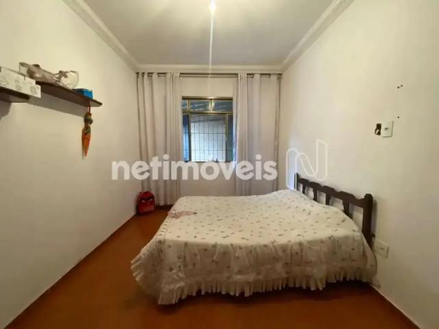 Casa / Sobrado para Venda em Belo Horizonte/MG Aparecida 4 Quartos