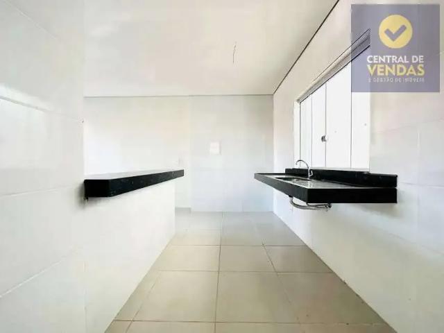 Casa / Sobrado para Venda em Belo Horizonte/MG São João Batista 3 Quartos