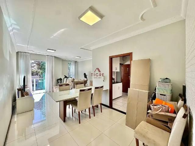 Casa / Sobrado para Venda em Belo Horizonte/MG São João Batista 3 Quartos