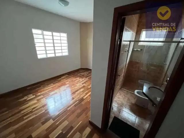 Casa / Sobrado para Venda em Belo Horizonte/MG São João Batista 3 Quartos