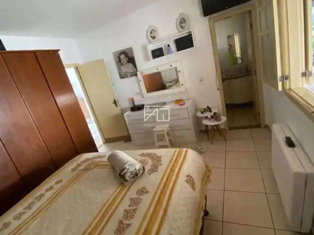 Casa / Sobrado para Venda em Belo Horizonte/MG São João Batista 2 Quartos