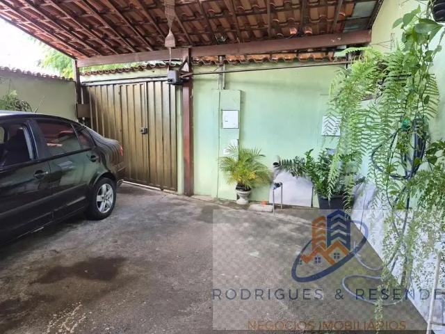 Casa / Sobrado para Venda em Belo Horizonte/MG São João Batista 2 Quartos