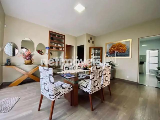 Casa / Sobrado para Venda em Belo Horizonte/MG São João Batista 4 Quartos