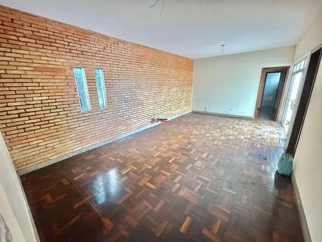 Casa / Sobrado para Venda em Belo Horizonte/MG São José 4 Quartos